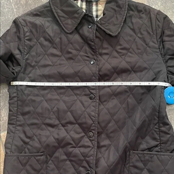 Burberry Quilted Women's Jacket - Picture 8 of 8